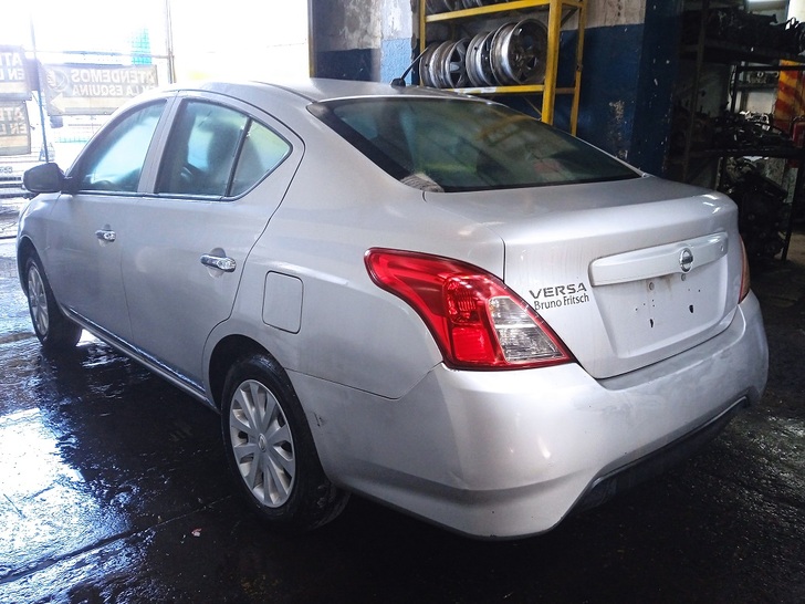  Nissan VERSA 2015    EN DESARME